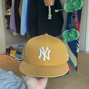 Yankee Fitted